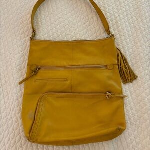 HOBO(the original large vintage soft leather bag.  Comfortable to hold.